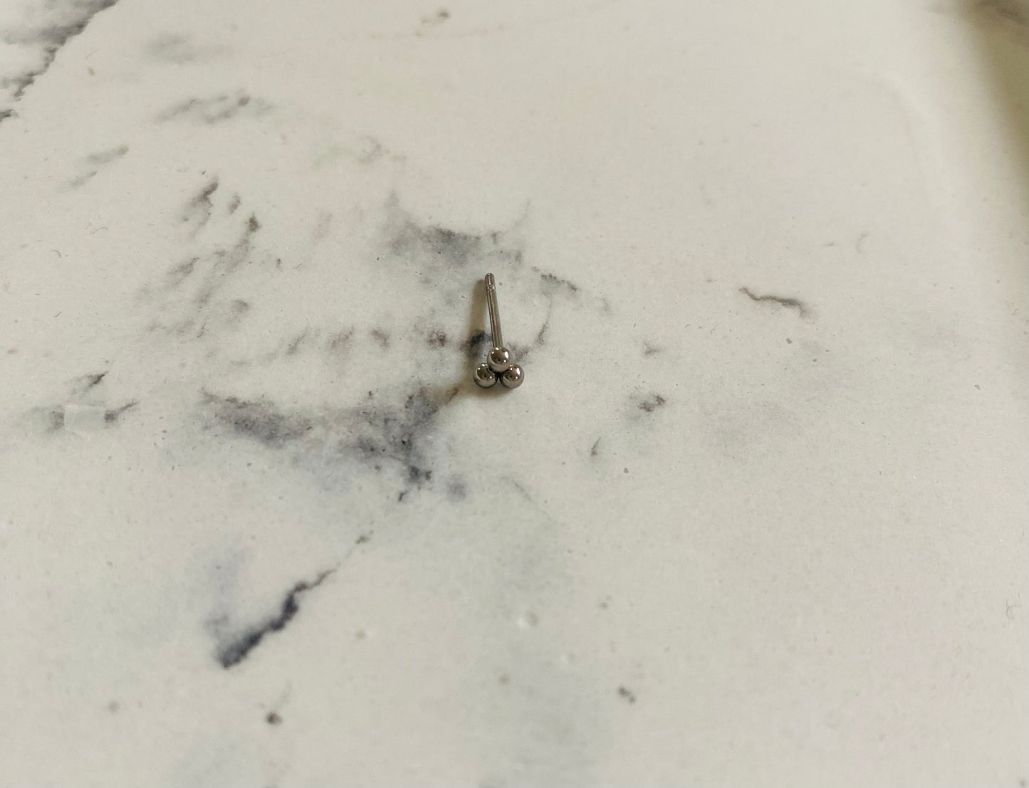 Oorbel 3 bolletjes zilver per stuk