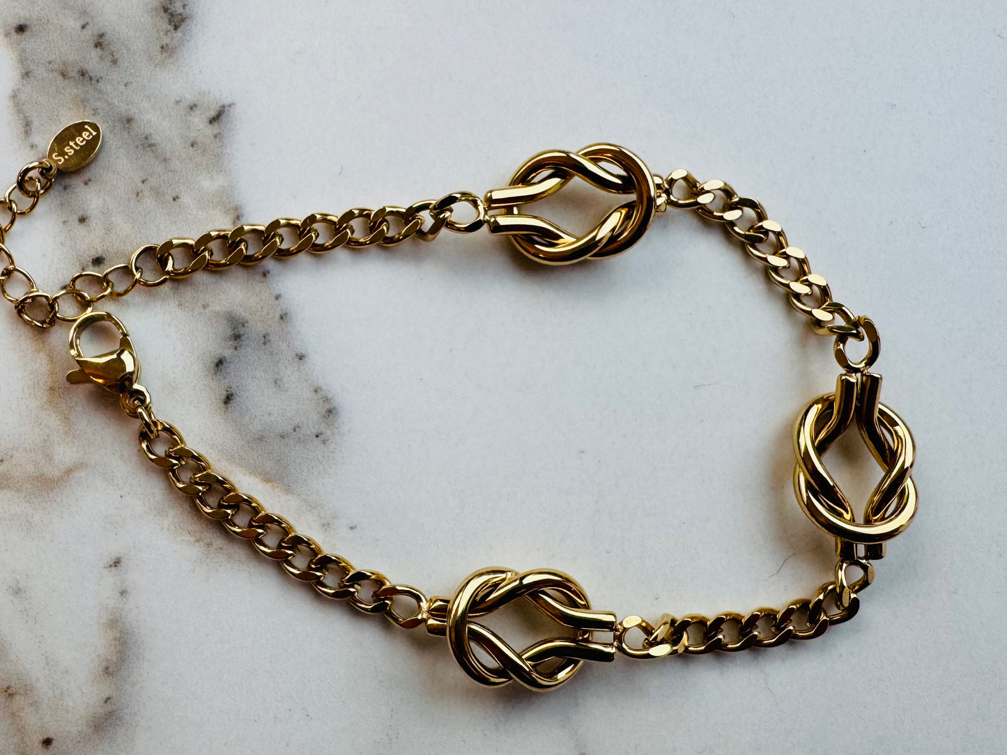 Armband knot love goud