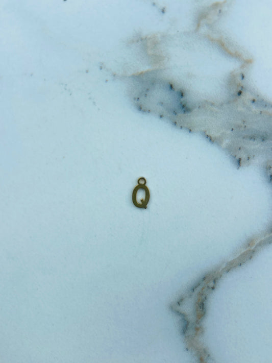 Bedel letter Q goud