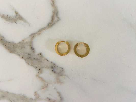 Oorbel goud dik rond