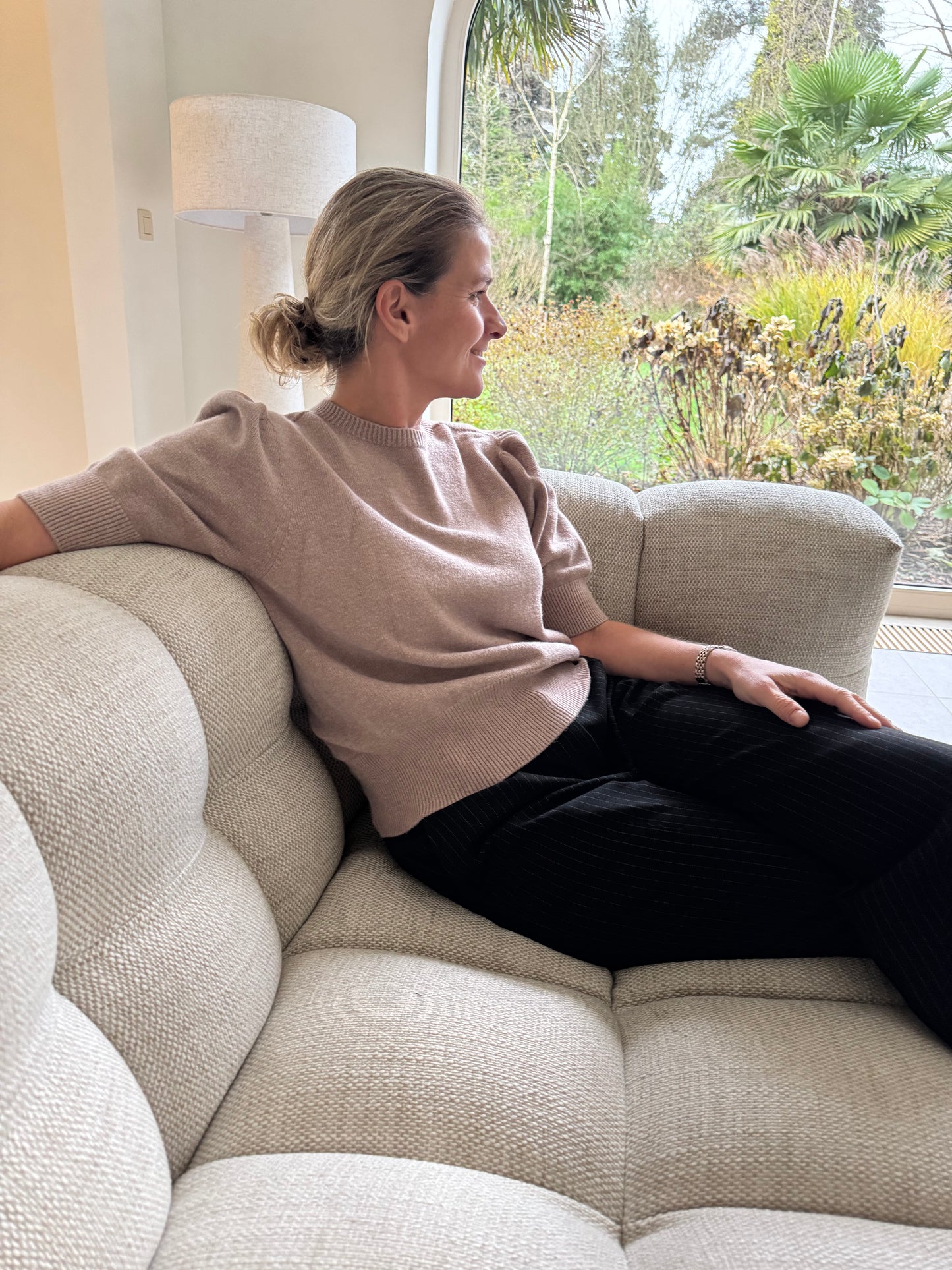 Pull korte mouw beige