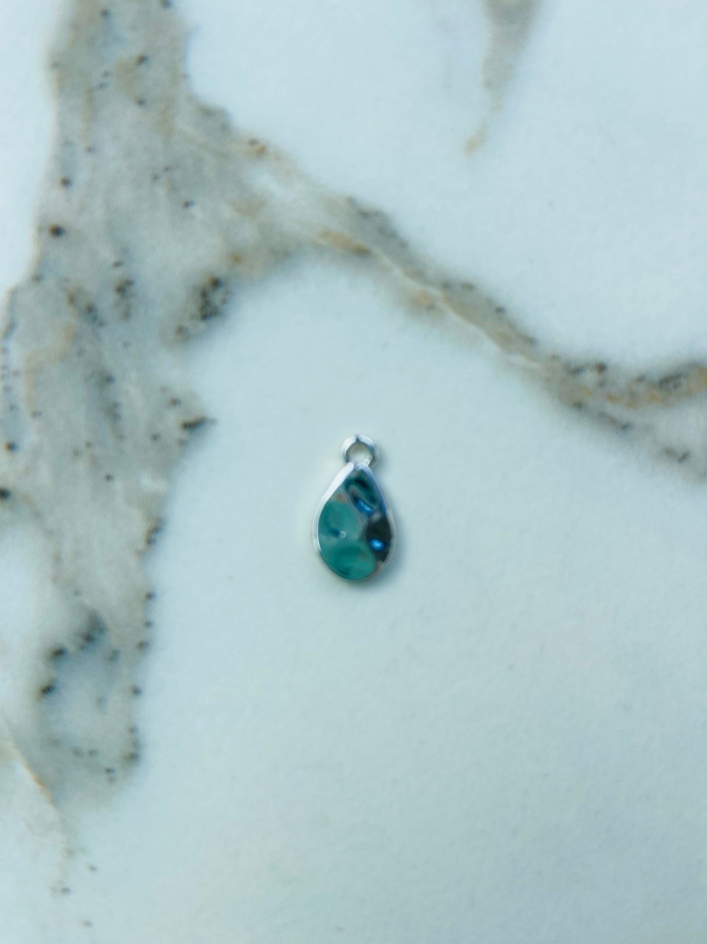 Bedel drop geblutst goud